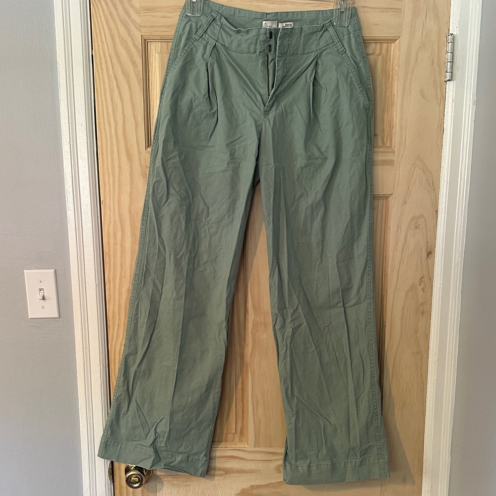 Women’s high rise bootcut Green Pants
